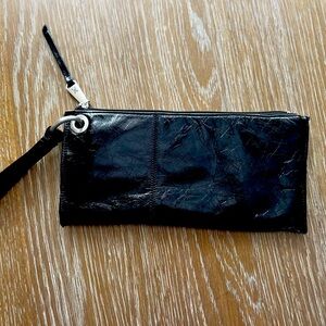 HOBO Vida Clutch